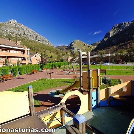 Angliru 1 Suite Santa Eulalia de Morcin ภายนอก รูปภาพ